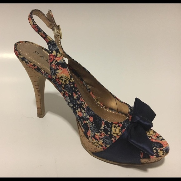 Woman’s Rampage floral open toe heels size 8M, - Picture 2 of 8